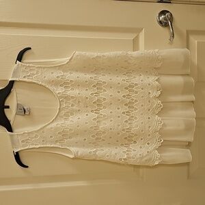 🤍Liv Los Angeles Sleeveless Top